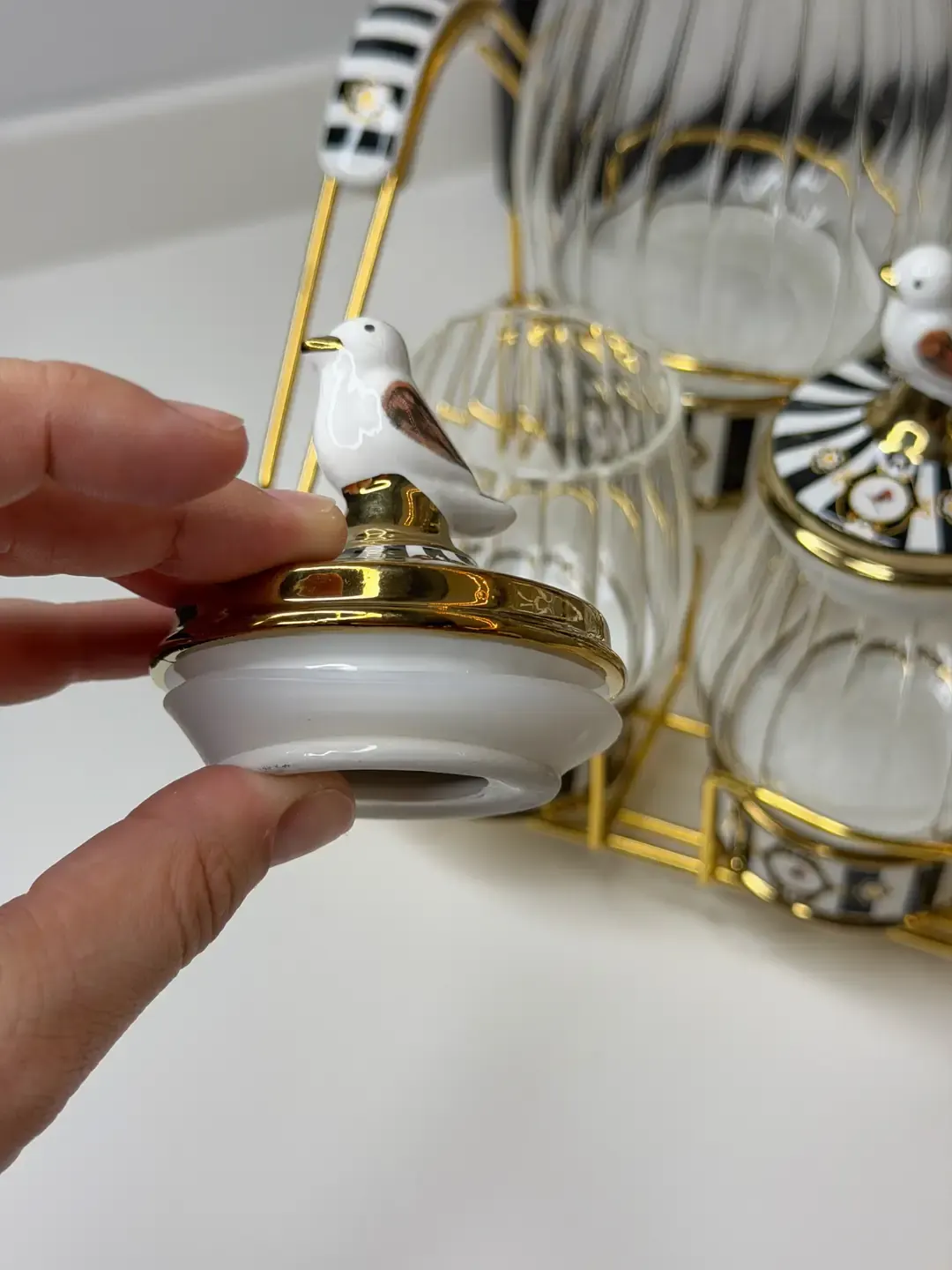 Lenora Siyah Gold Standlı Cam / Porselen Baharatlık — görsel 3