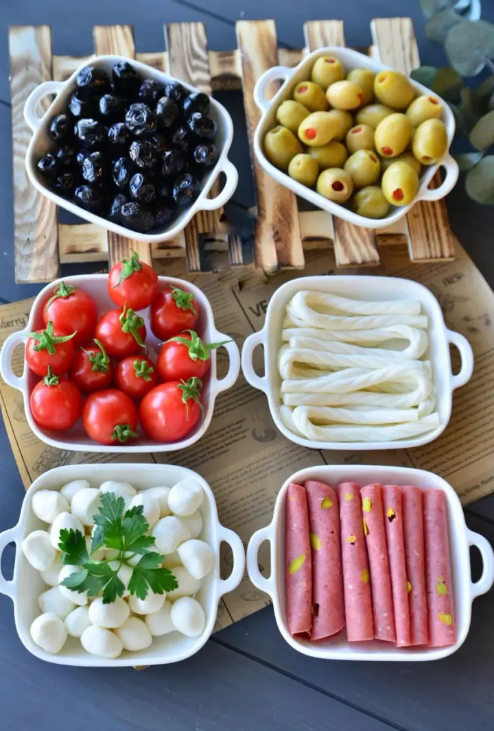 6'Lı Kare Porselen Meze / Kahvaltı Sunum Tabağı