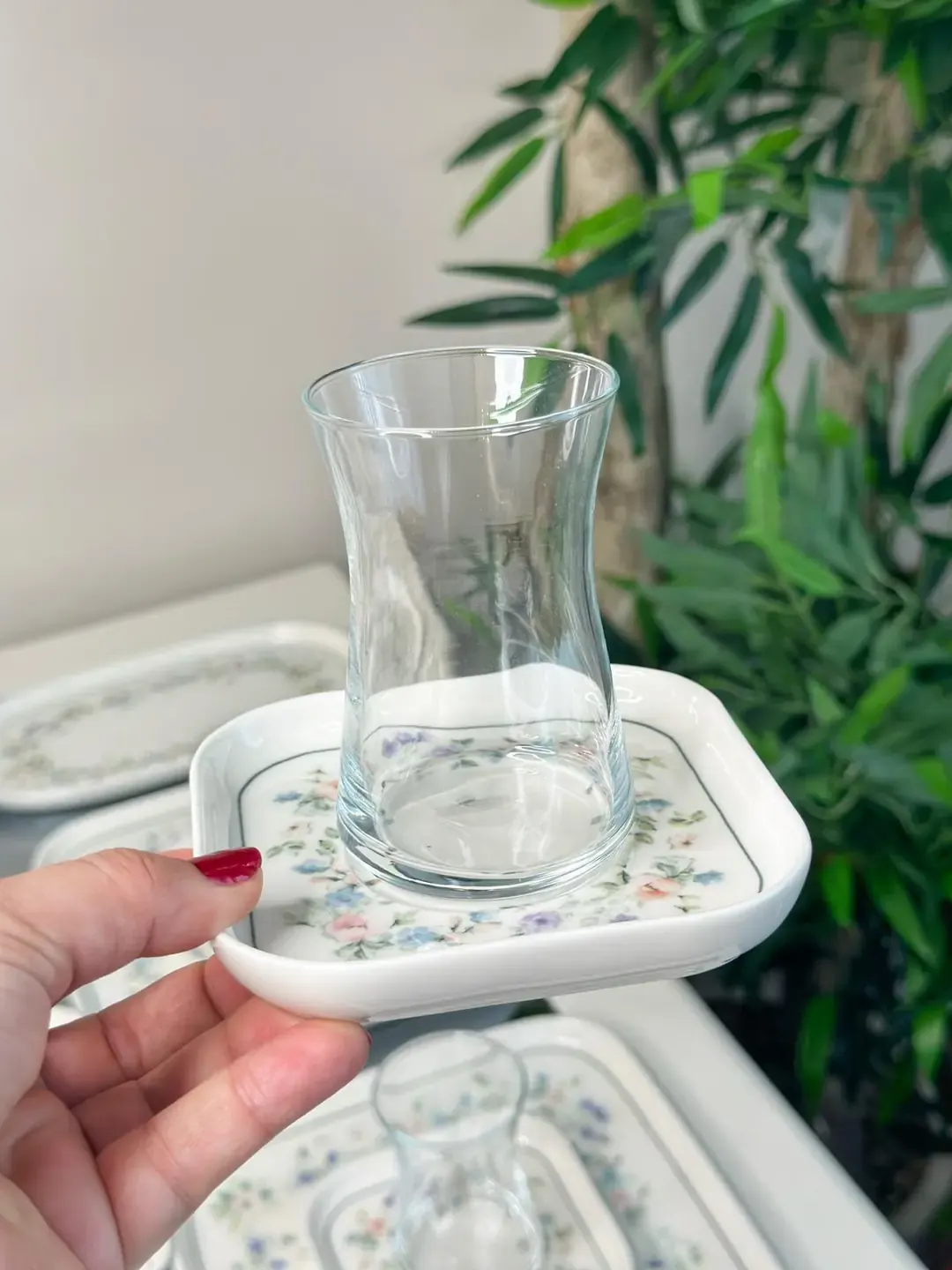 Sakura 29 Parça 6 Kişilik Kare Tabaklı / Çiçekli Kahvaltı Takımı — görsel 3