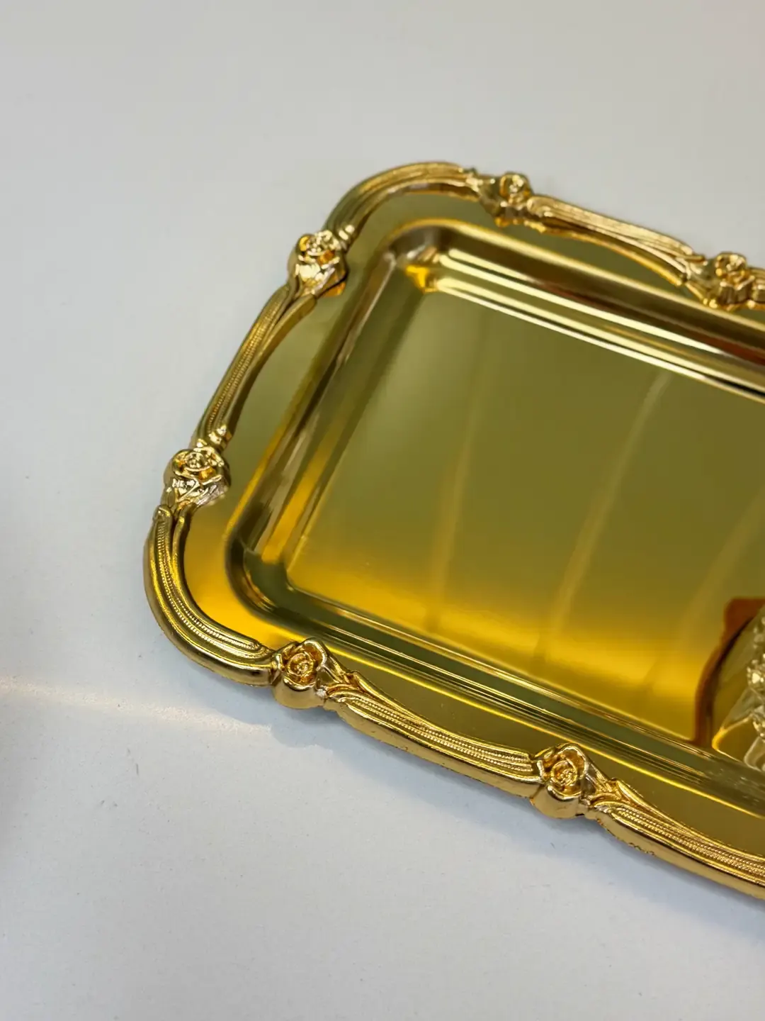 Gold Gül Detaylı 3lü Tepsili Sunum — görsel 4