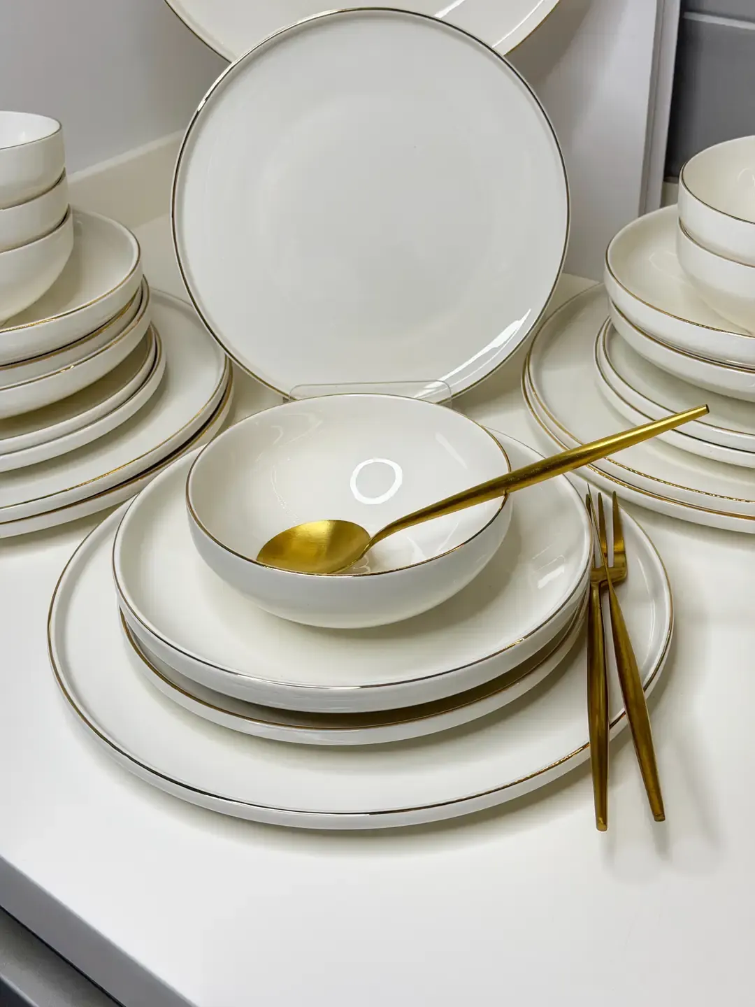 Laviva Gold 24 Parça 6 Kişilik Porselen Yemek Takımı